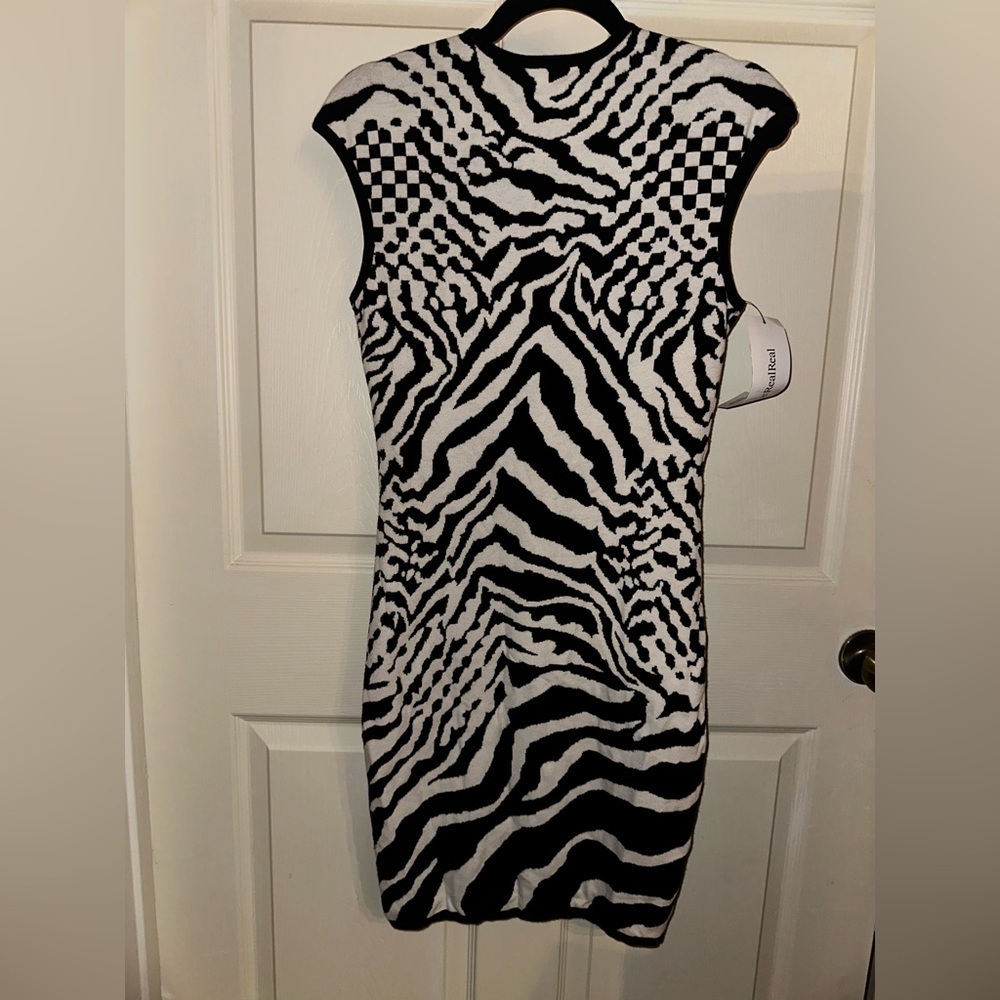 McQ Alexander McQueen Black and White animal print knit Mini Dress S - Picture 6 of 6